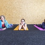 Letní Hatha jóga, dynamická jóga  a pilates a cvičení pro ženy / dopolední i odpolední 